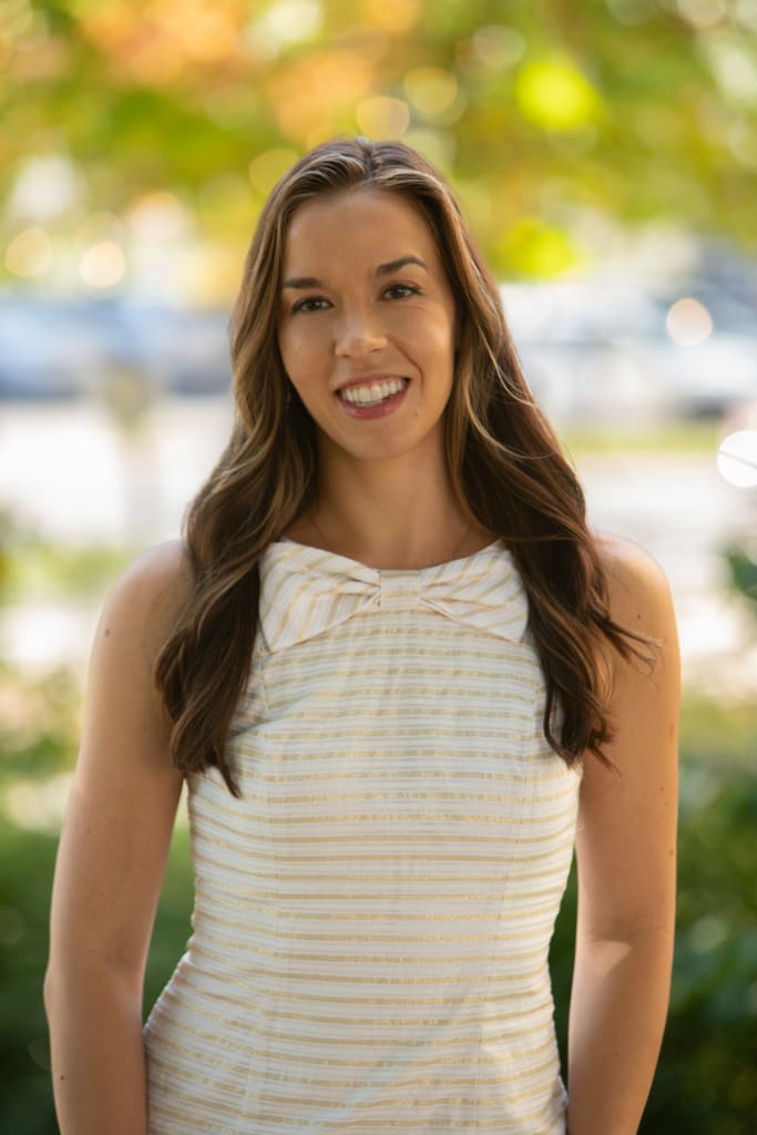 Headshot of Shela Levante smiling